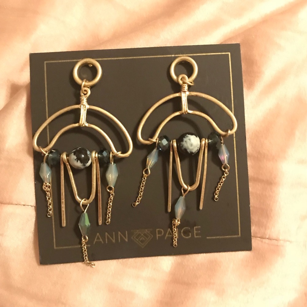 NWT Ann Paige Earrings